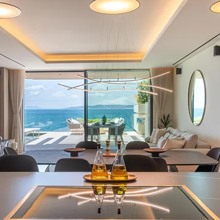 Luxury Front Line Lejlighed *